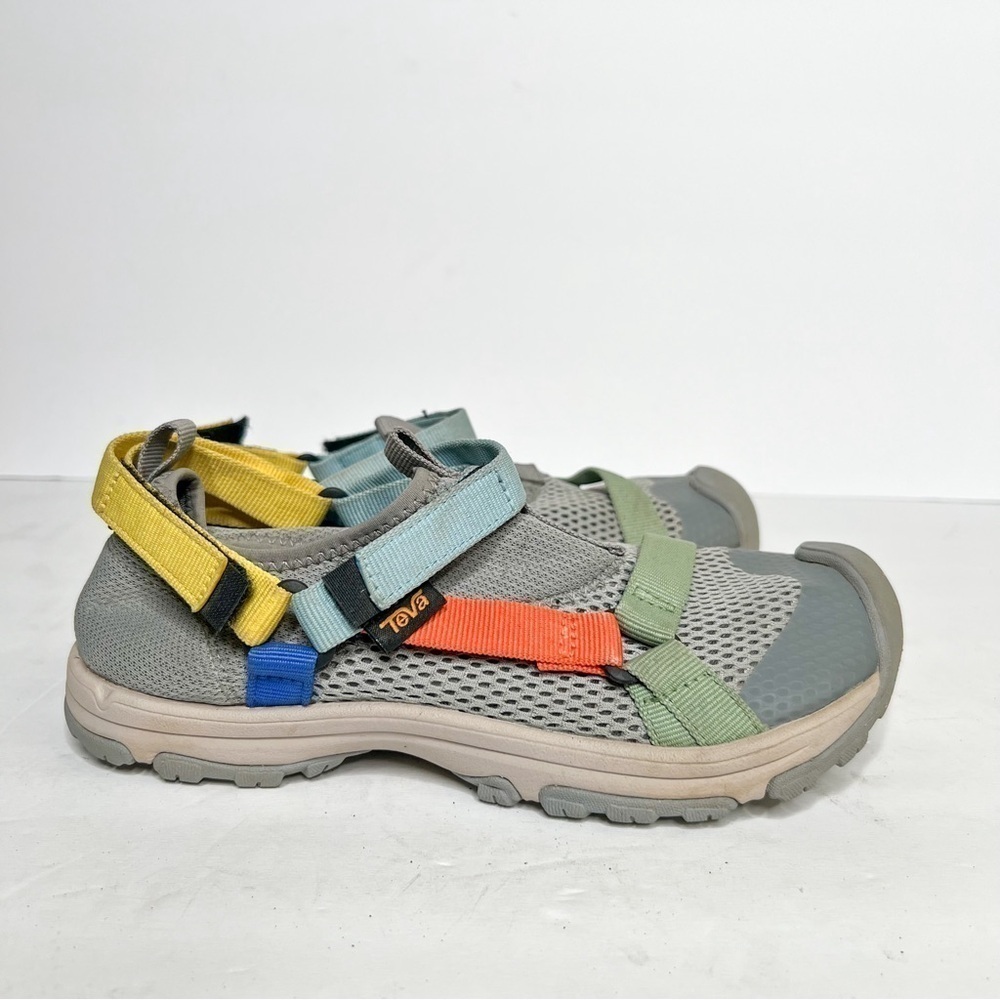 Teva Outflow Universal Water Shoe Multicolor Size 4 Kids Sandals - Picture 2 of 6